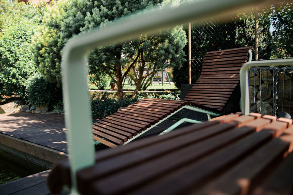UNICO Official [FUNEAT (Fanit) bench backrest] mail order